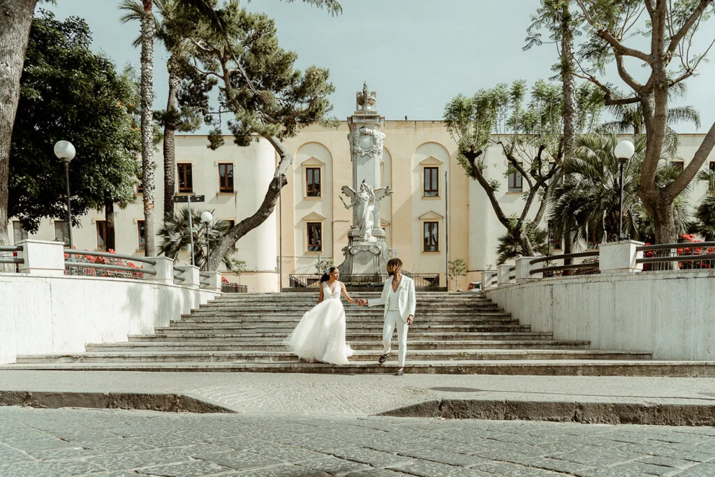 How to Elope in Italy - Everything you need to know 20 wedding couple in Sorrento, Amalfi Coast